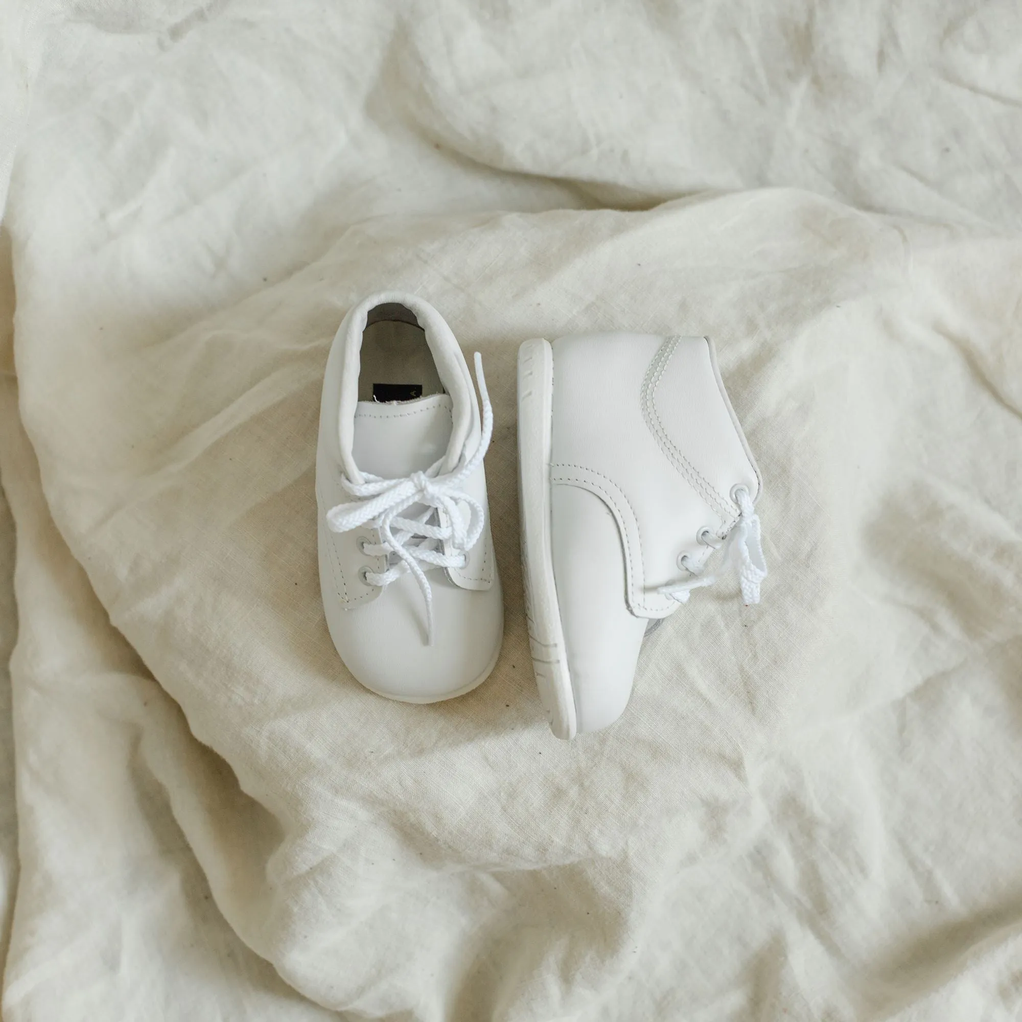 James First Walker | White (White Sole)